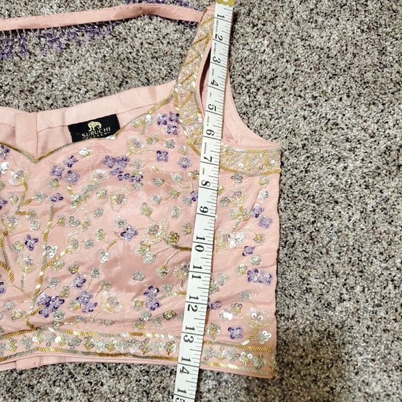 Indian outfit in blush pink and silver - Picture 5 of 16